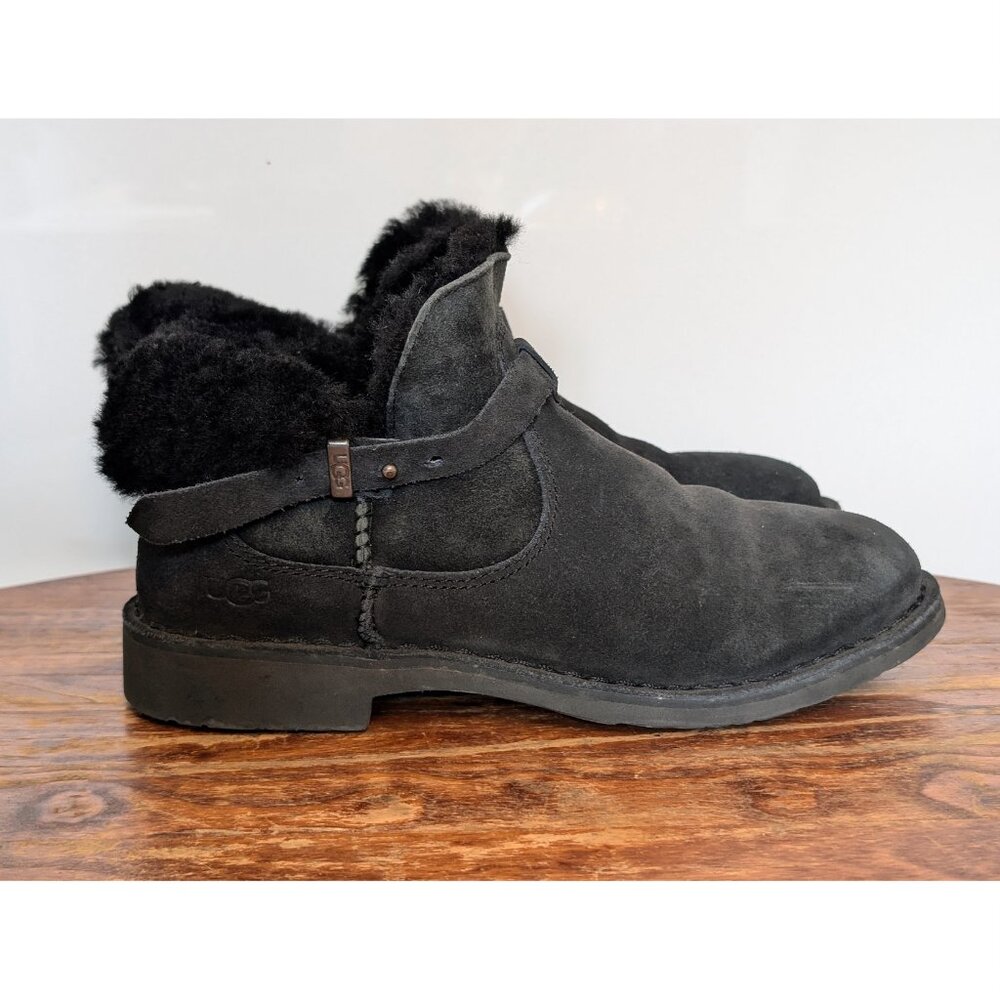 UGG Elisa Shearling Bootie with Buckle Black Suede Size 8